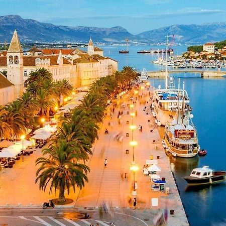 Luxury Apartment Cairos Trogir Exterior photo